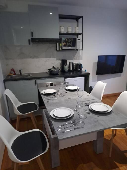 Apartmán T2 Tom Krist. / Circuit 24H / Oasis /Antares Le Mans Exteriér fotografie
